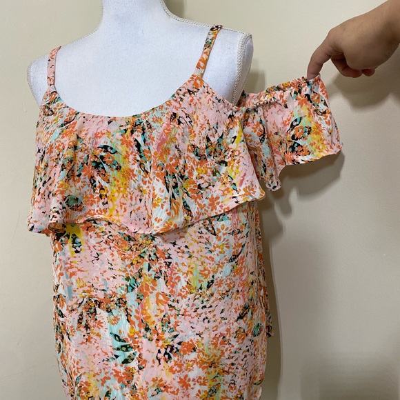 APT 9 || Woman’s Off shoulder Orange Floral Pattern Blouse size Medium - Picture 5 of 7